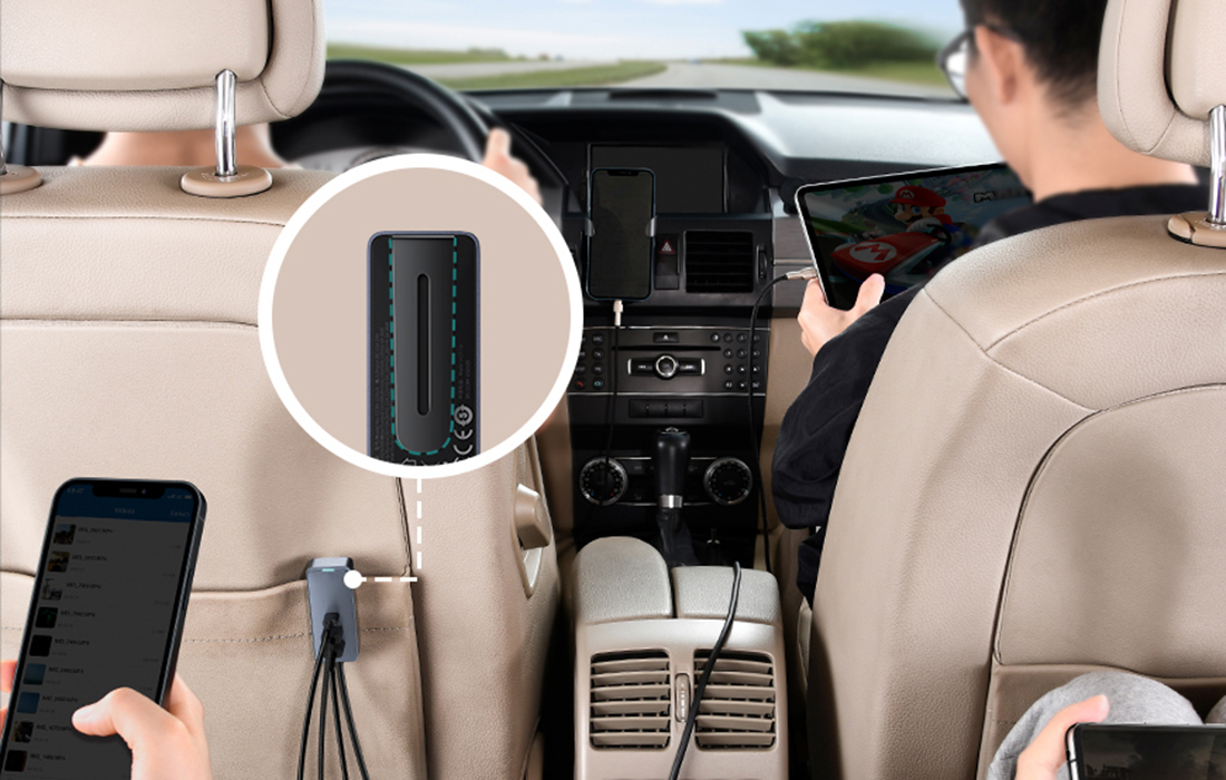 Utilisation du chargeur pour voiture Baseus par les passagers