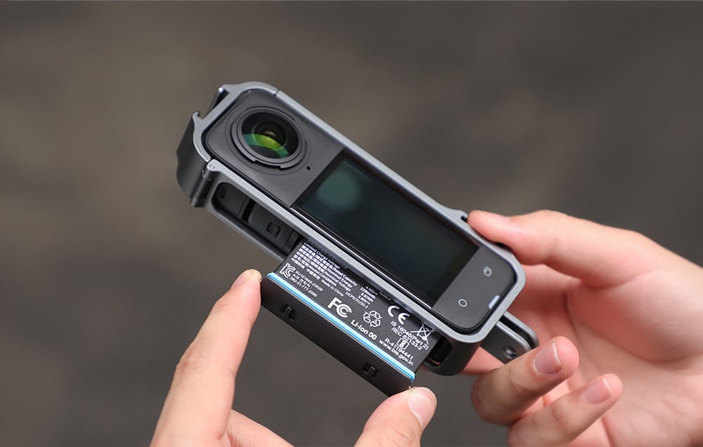 Sunnylife case with accessory mounts