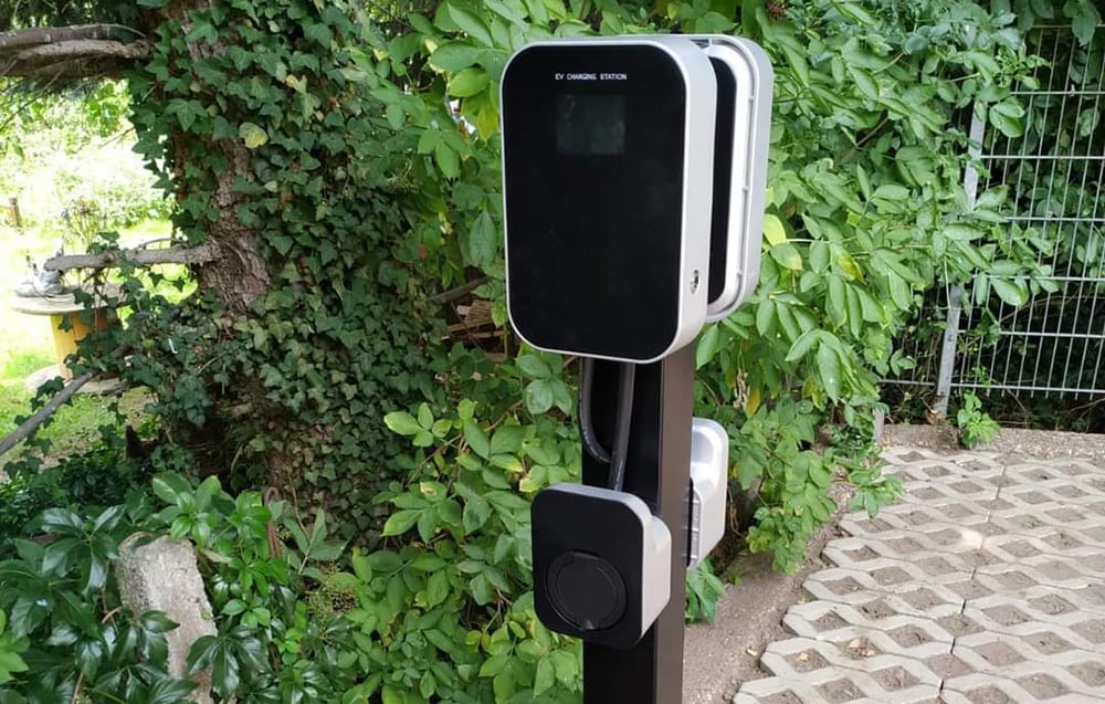 Chargeur mural Besen BS20 - Vue avant