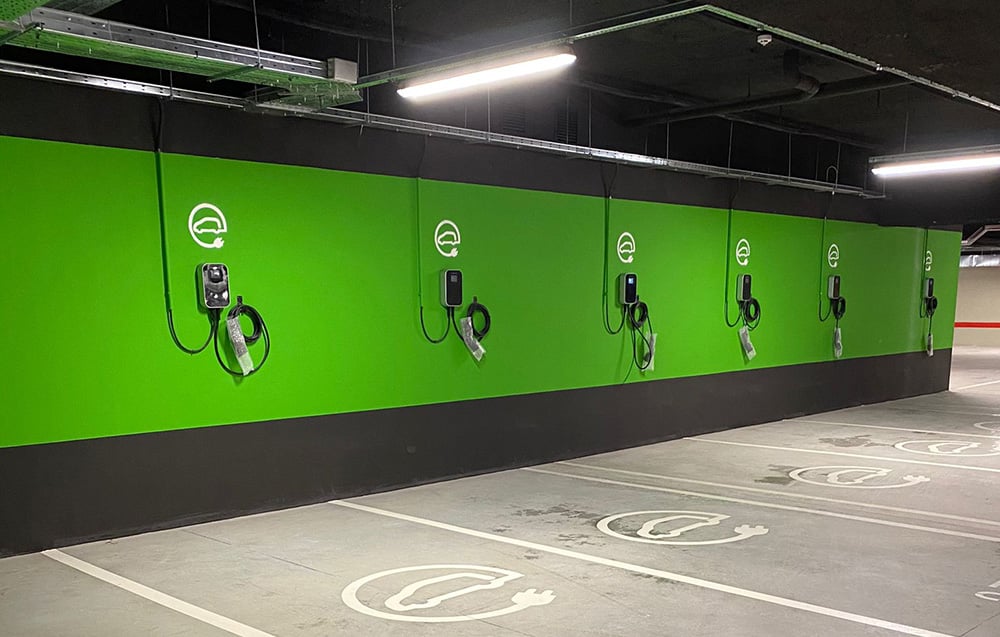 Connectivité et efficacité du chargeur Besen BS20