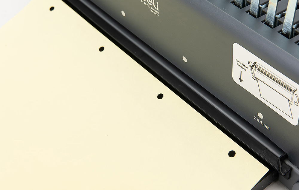 Machine à relier et perforatrice Deli E3871