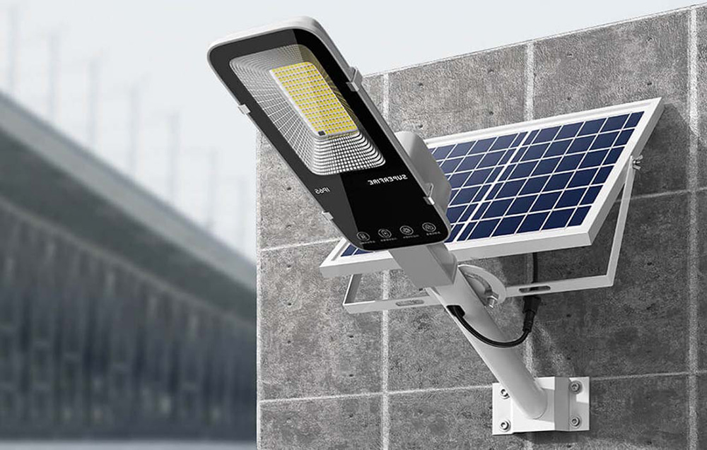 Lampe solaire Superfire
