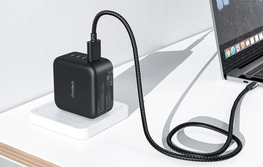 Chargeur Choetech avec adaptateurs