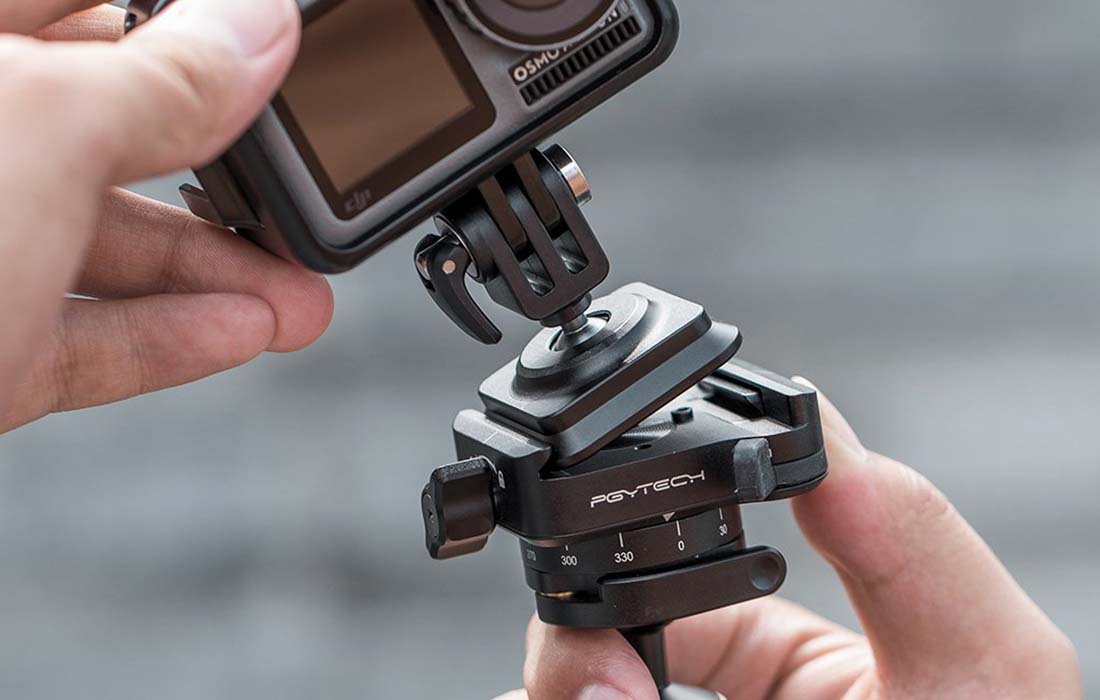 Flexibilité avec rotation à 360° et inclinaison de 32°