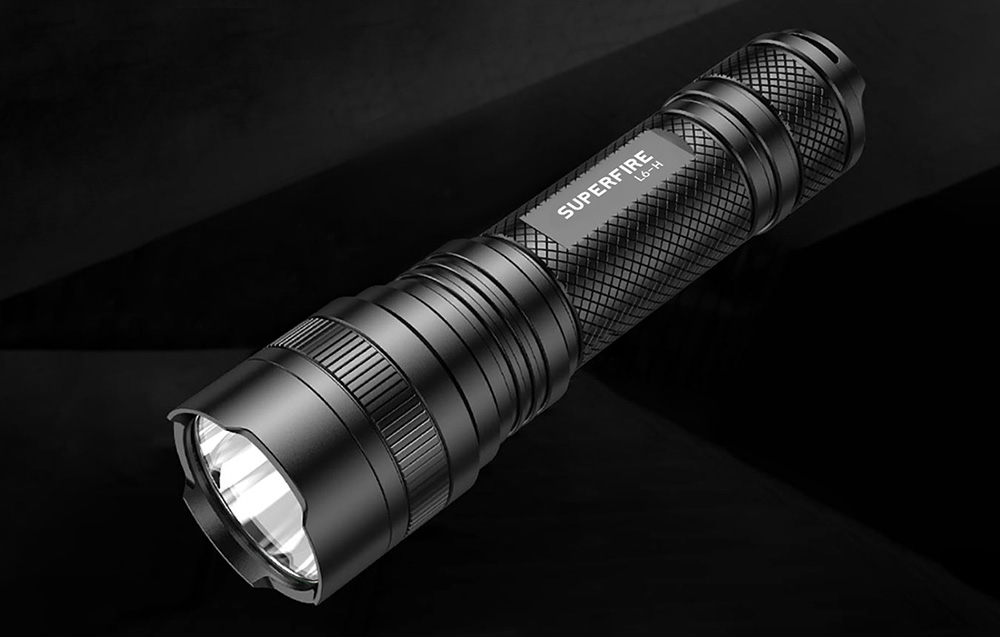 Superfire L6-H Lampe de Poche