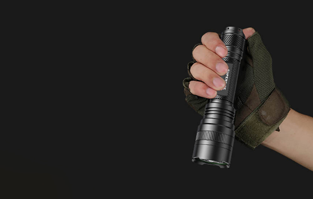 Lampe de poche L6-H étanche et durable