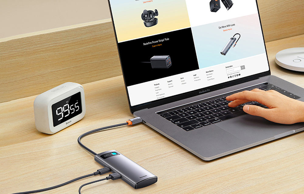 Expliquer l'utilisation de périphériques avancés grâce au port d'alimentation USB-C supplémentaire