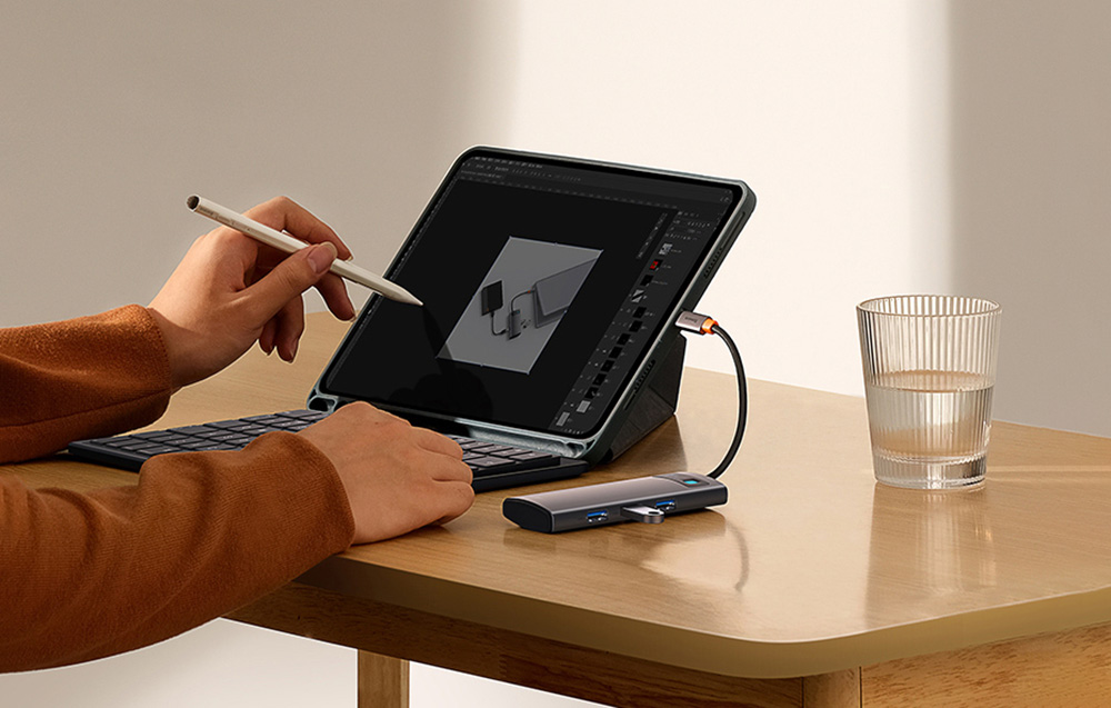 Expliquer la large compatibilité et le système Plug & Play