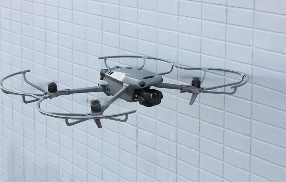 DJI Mavic 3 avec protection d'hélice