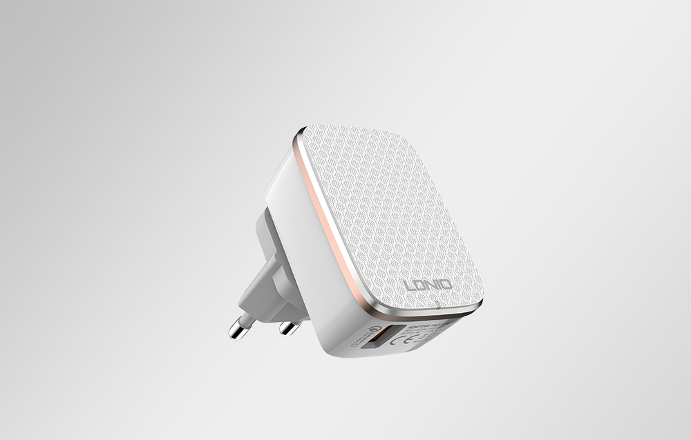 Chargeur secteur LDNIO A1204Q avec câble Lightning