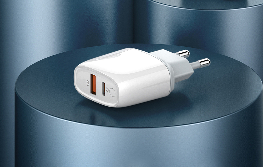 Image du chargeur LDNIO A2424C et du câble Lightning