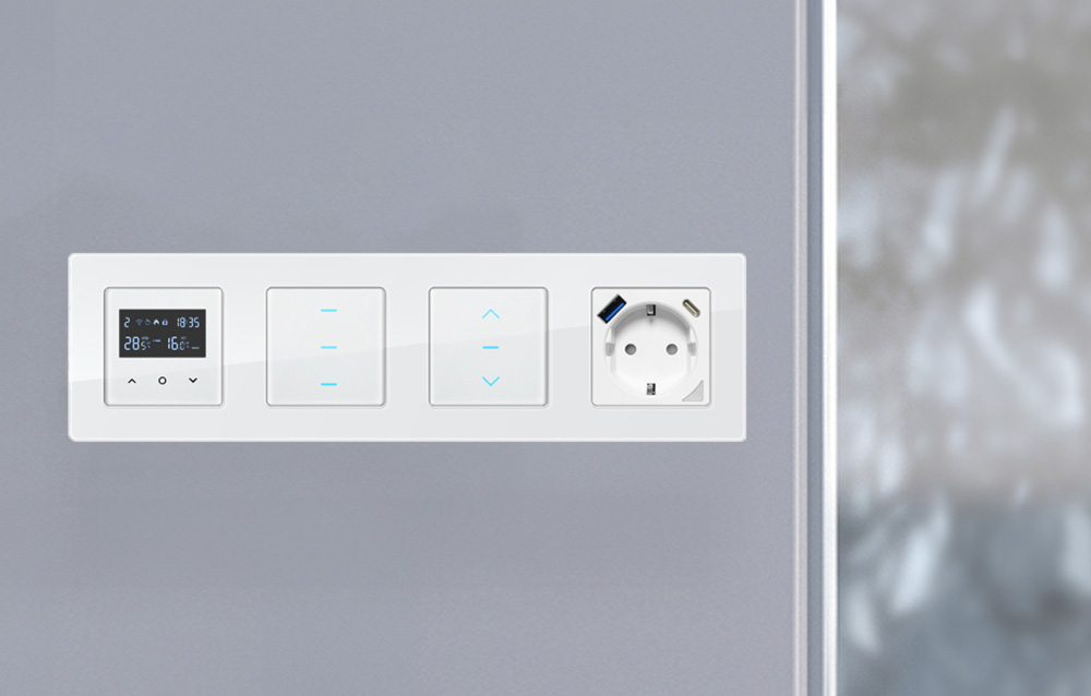 Cadre d'Interrupteur Lumineux Avatto N-TS10-Frame-W4 Quadruple